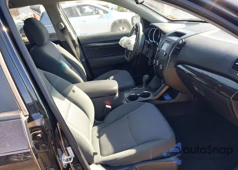 2013 Kia Sorento Lx from USA, damaged, VIN 5XYKT4A68DG376486